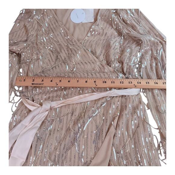 NEW En Creme Mini Robe WRAP DRESS & BELT Silver Sequin Fringe Women's MED Nude - Picture 9 of 13